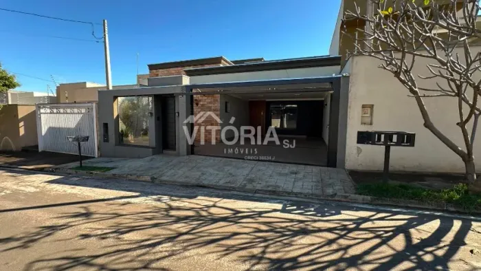 Casa de Alto Padrão à Venda no Residencial SetSul I | 3 Quartos | Suíte Master | Área Gour