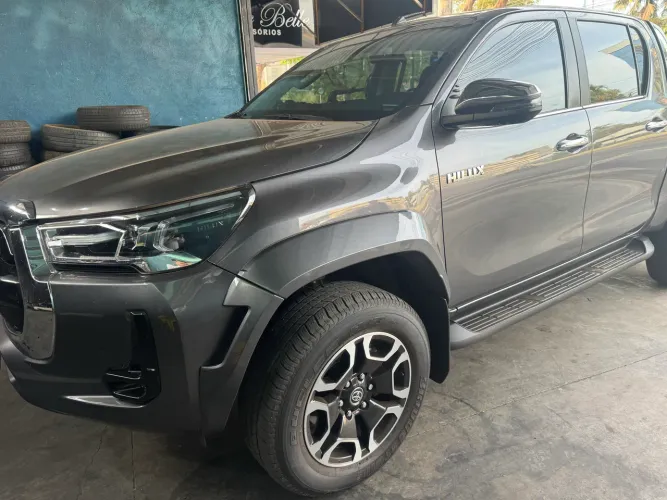 Toyota Hilux CD SRX Plus 4X4 2.8 TDI Die. Aut. 2025