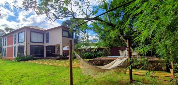 Linda casa à venda - Tiradentes!