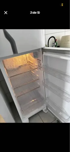 GELADEIRA 