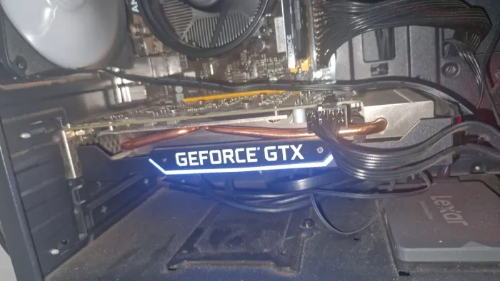 Placa de Vídeo GTX 1660 6GB - Impecável + Testada no FurMark (Fria e Estável)