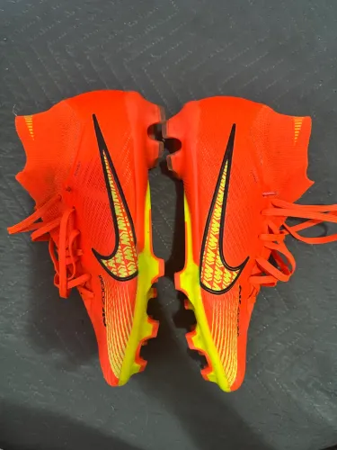 CHUTEIRA NIKE 38