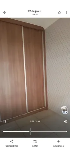 Guarda roupa embutido