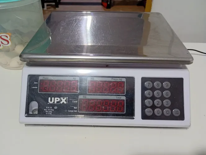 Balança eletrônica upx com selo do Inmetro 