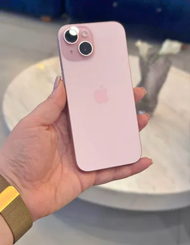 iPhone 15 rosa