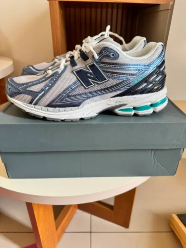 Tênis New Balance 1906R Navy Raincloud Faded Teal