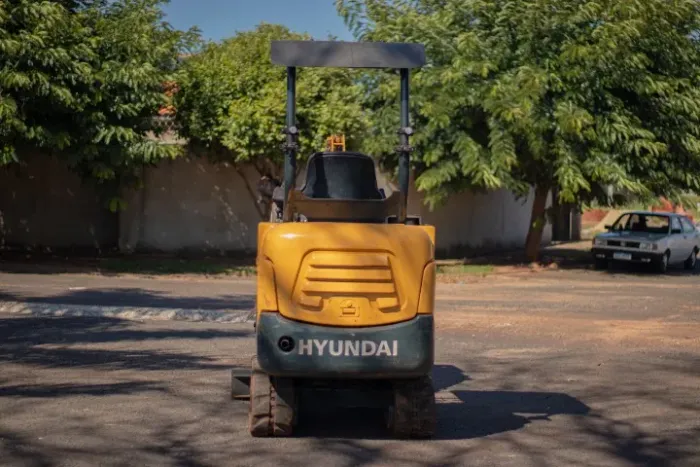 Mini escavadeira Hidraulica Hyundai 16-9.