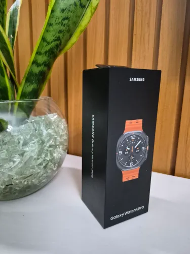 Galaxy Watch Ultra 2025 64gb LACRADO