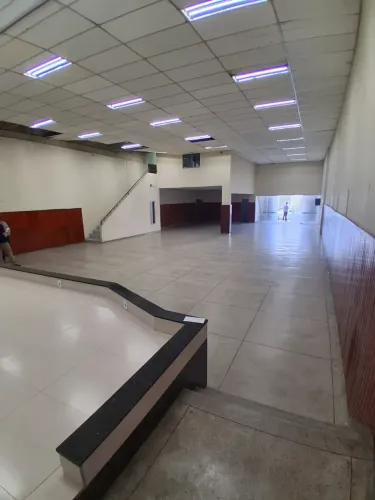 Imóvel para aluguel com 450 metros quadrados em Bonsucesso - Rio de Janeiro - RJ