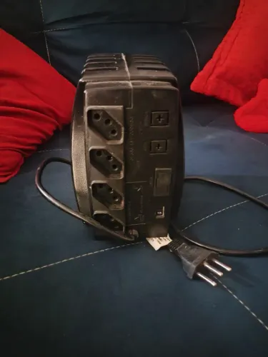 Estabilizador 300va