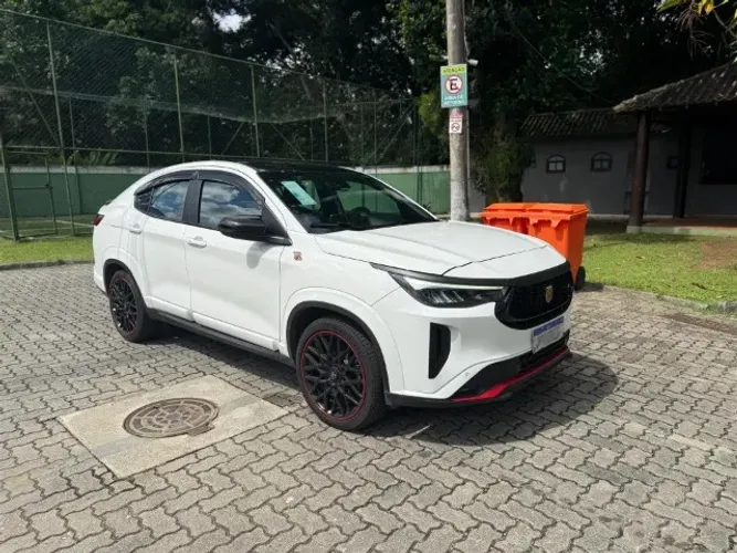 Fiat Fastback Abarth Turbo Flex 1.3 Aut. 2024