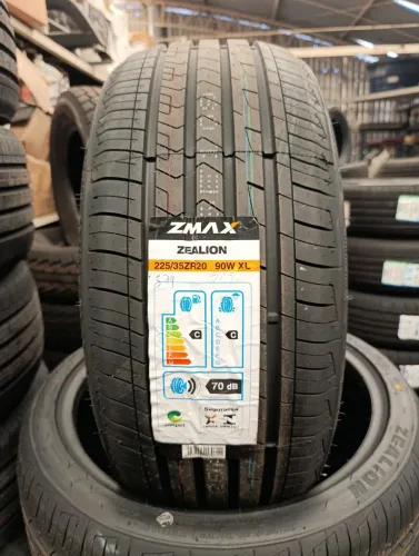 Pneu zmax 225/35R20 90w