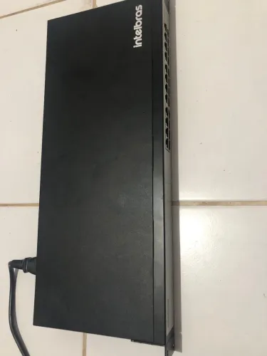 PARA VENDER HJ !!!!Switch 24 Portas 10/100/1000 SG 2400 QR+ Intelbras