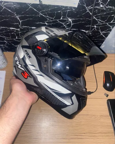 Capacete FW3 com óculos interno