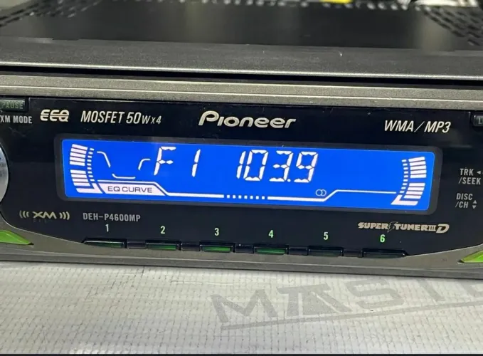 Pioneer DEH-P 4600 MP cd/mp3 am/fm 400$