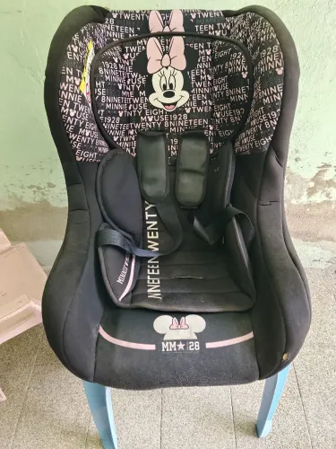 Cadeira de carro de criança 