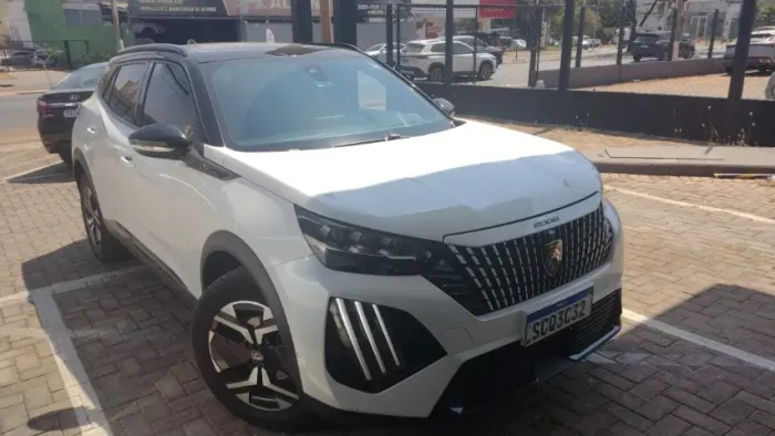 Peugeot 2008 GT 1.0 Turbo Flex 5P Aut. 2025