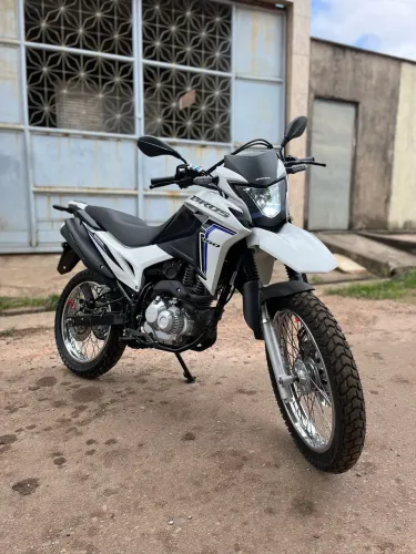 BROS 2023 IMPECÁVEL ÚNICO DONO