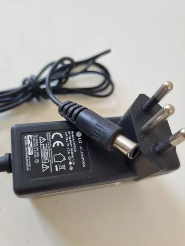 Fonte original LG para monitor 19v 1.1A 110v/220v