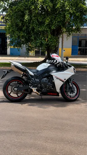 Yamaha R1 2015 Apenas 9.500 km Impecável Raridade ?