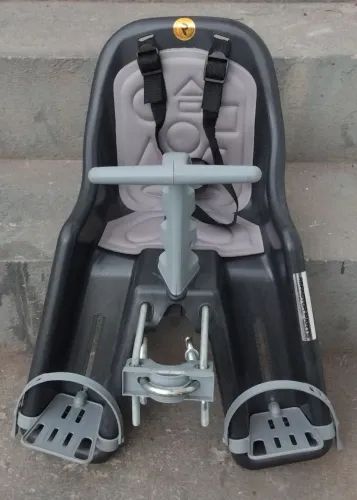 Cadeirinha para bicicleta dianteira seminova.