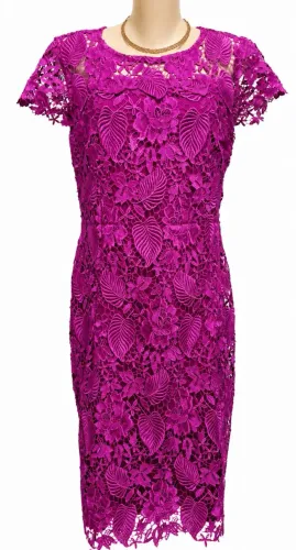 Vestido de festa pink em renda guipir 