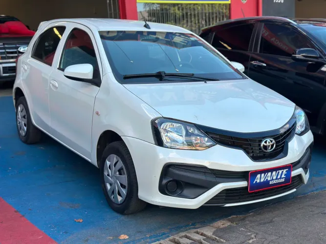 Toyota Etios X 1.3 Flex 16V 5P Mec. 2020