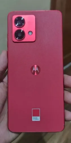 Moto G84