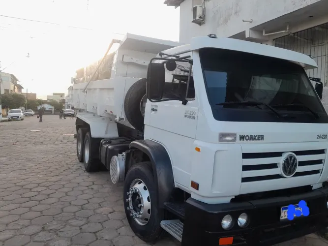 caminhao caçamba 24220