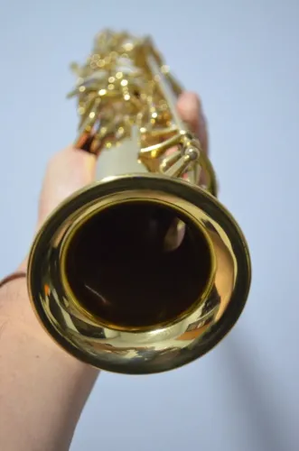 Sax Soprano Reto Si Bemol Harmonics Com Recurso do Fa# e Sol# ((( Muito novo )))