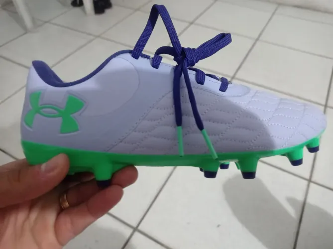 Chuteira Under Armour Campo