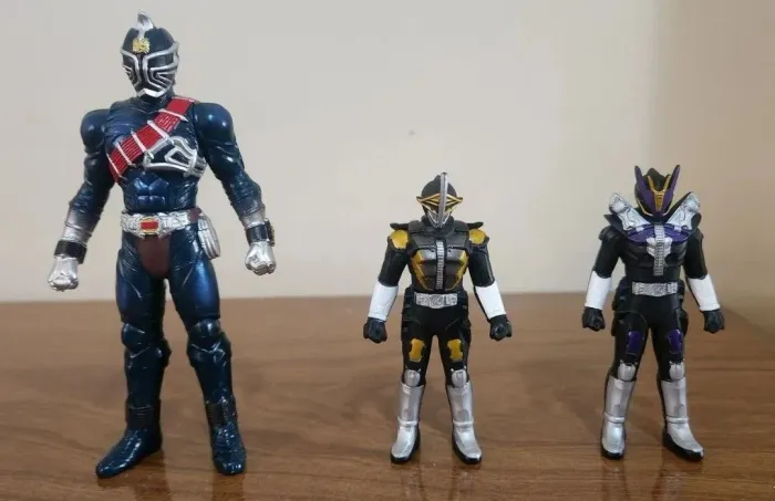 Boneco Kamen Rider 