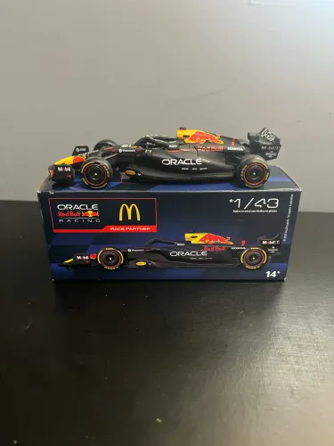 Miniatura F1 RedBull