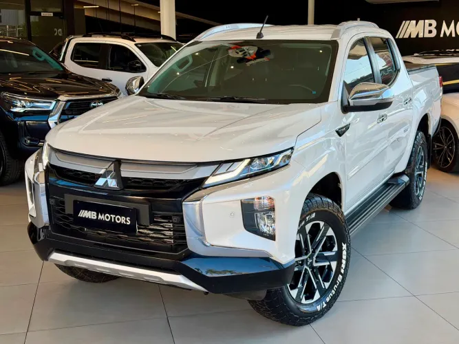 Mitsubishi L200 Triton Sport HPE-S 2.4 CD Dies. AUT 2023