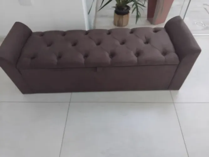 Recamier Calçadeira Capitonê Suede Marrom - NOVO SEM USO