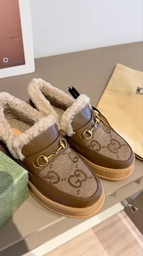 Sapato loafer Gucci