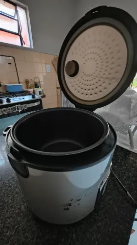 Vendo Panela p/ fazer Arroz Britânea