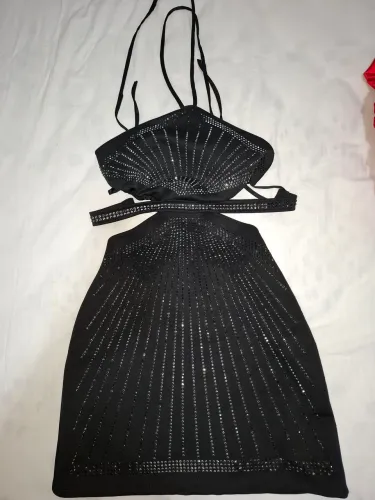 Vestido preto com brilho