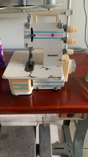 Galoneira sansei 3 agulhas funcionando perfeitamente, mecânica e manutenção em dia, silenc
