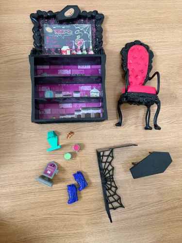 Cafeteria Coffin Bean Monster High 