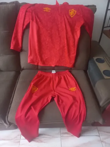 Conjunto Inverno - Casaco e Calça - Modelo Umbro Treino 2024 - LEIA O ANÚNCIO