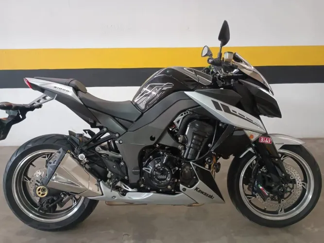 Z1000 2010 raridade apenas 35.000 km rodados impecável 21 X cartão troco carro ou moto