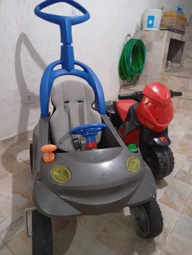 Lote carrinho Smart e Moto elétrica da marca bandeirantes 