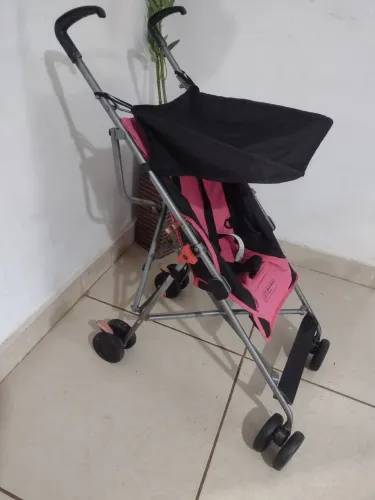 Carrinho de bebê passeio 