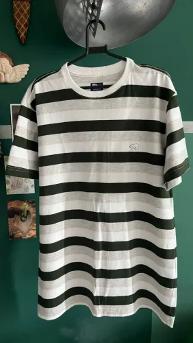 Camiseta bransk listrada 