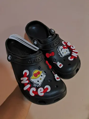 Crocs Hello Kitty preto 39/40 edição limitada