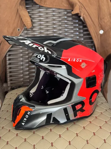 Capacete AIROH