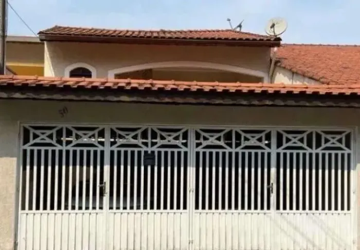 Casa de Alto Padrão com 5 Dormitórios em Jaguaribe, Osasco