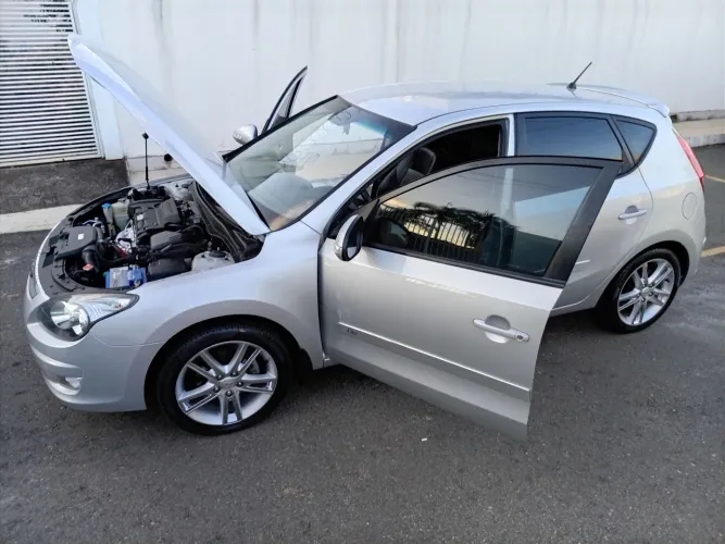 Hyundai I30 2.0 16V 145cv 5P Aut. 2012