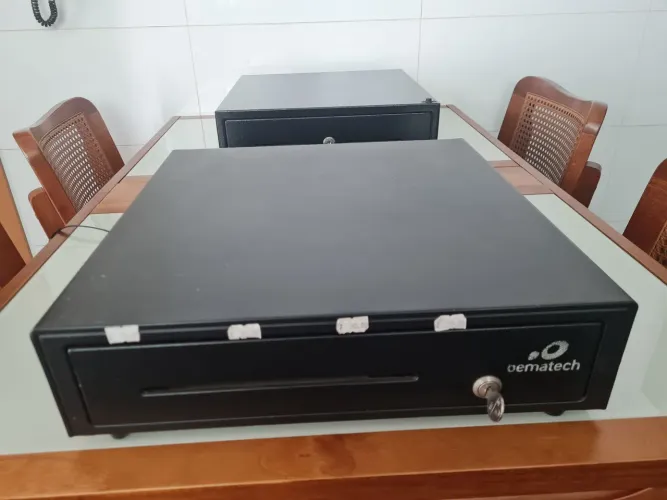 2 Caixas registradora
